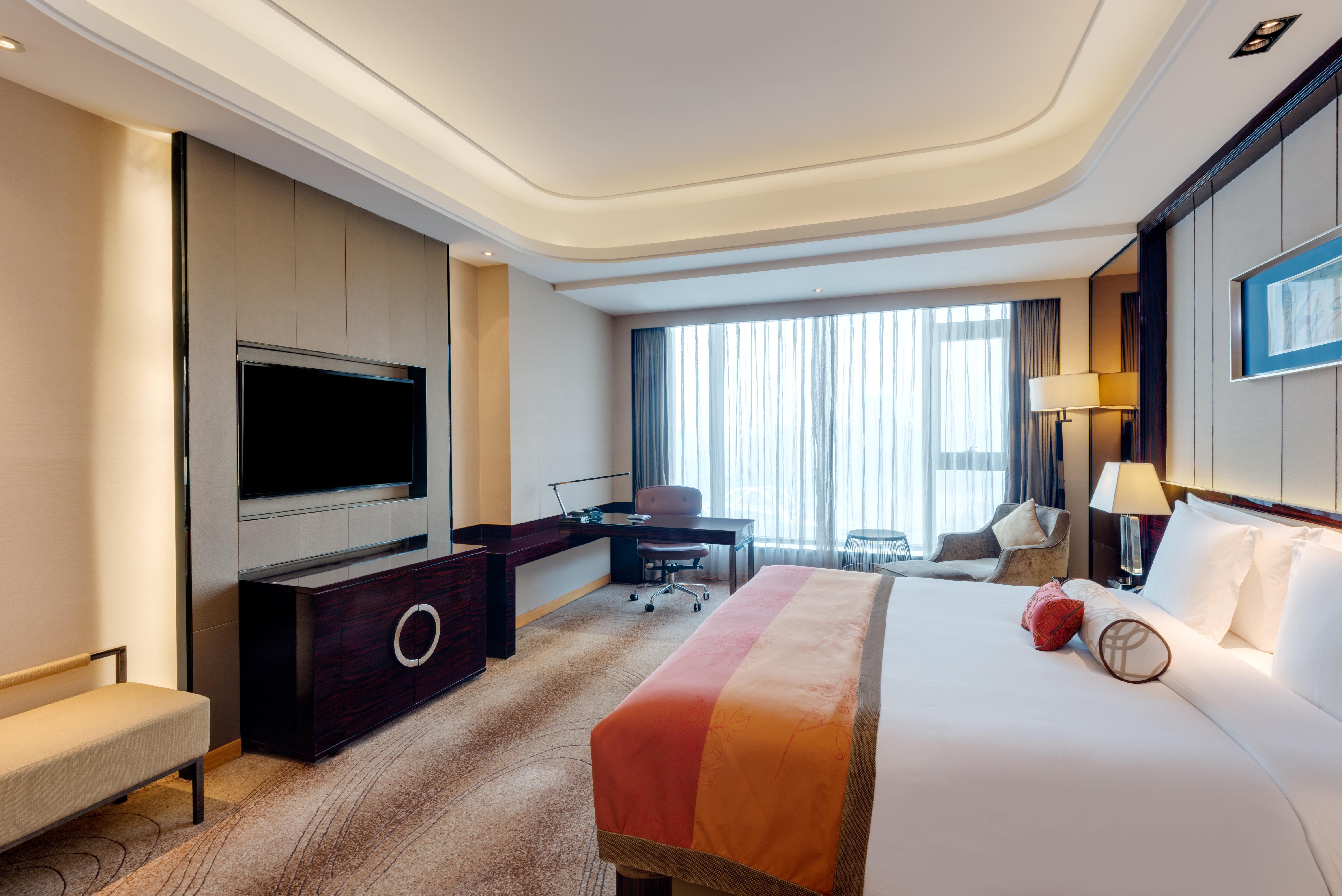 Crowne Plaza Hotel Lanzhou By Ihg Exterior photo