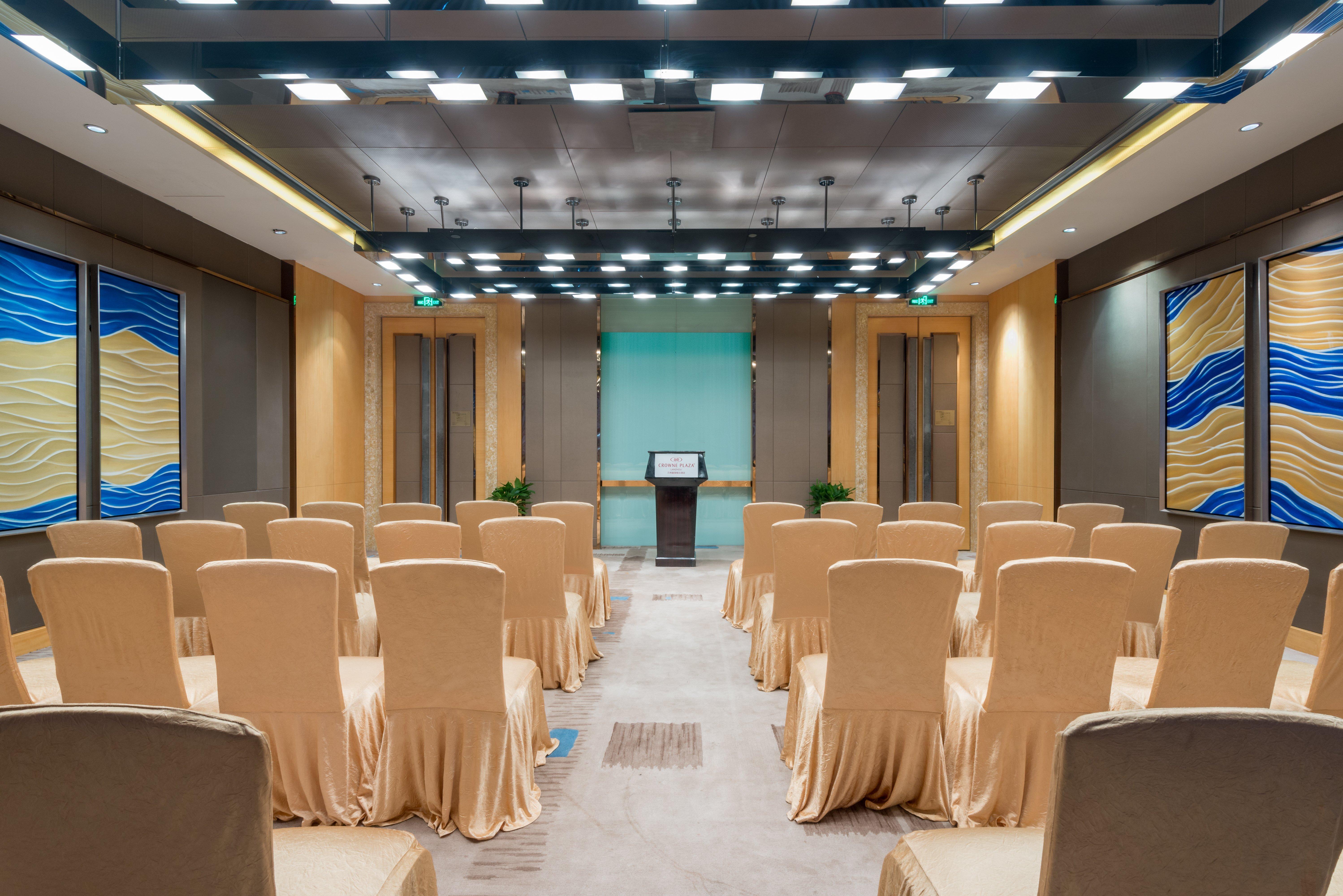 Crowne Plaza Hotel Lanzhou By Ihg Exterior photo