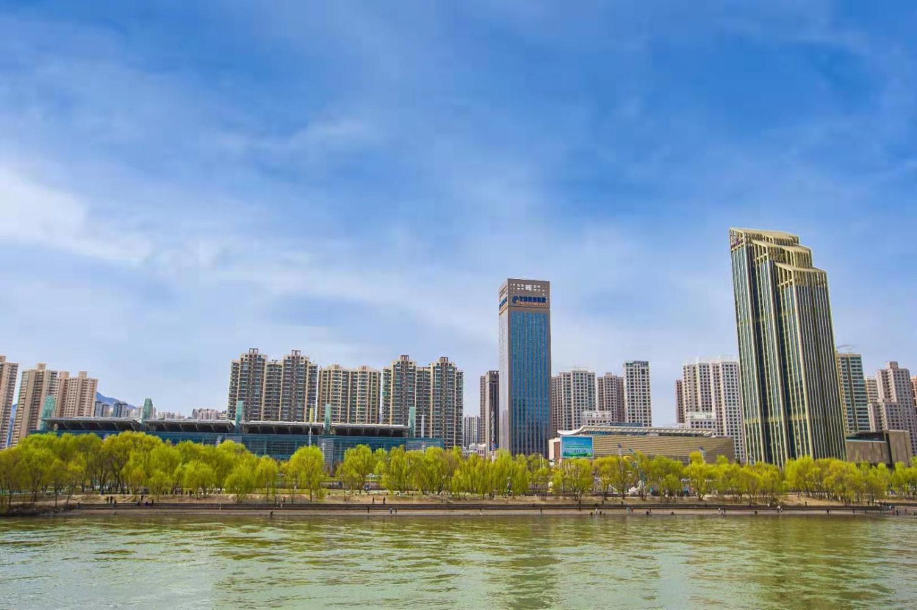 Crowne Plaza Hotel Lanzhou By Ihg Exterior photo